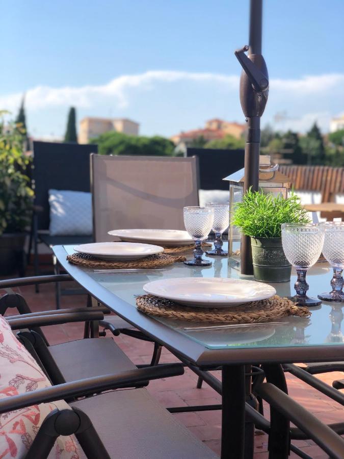 Apartamento Con Terraza Y Piscina En מלגרט דה מאר מראה חיצוני תמונה