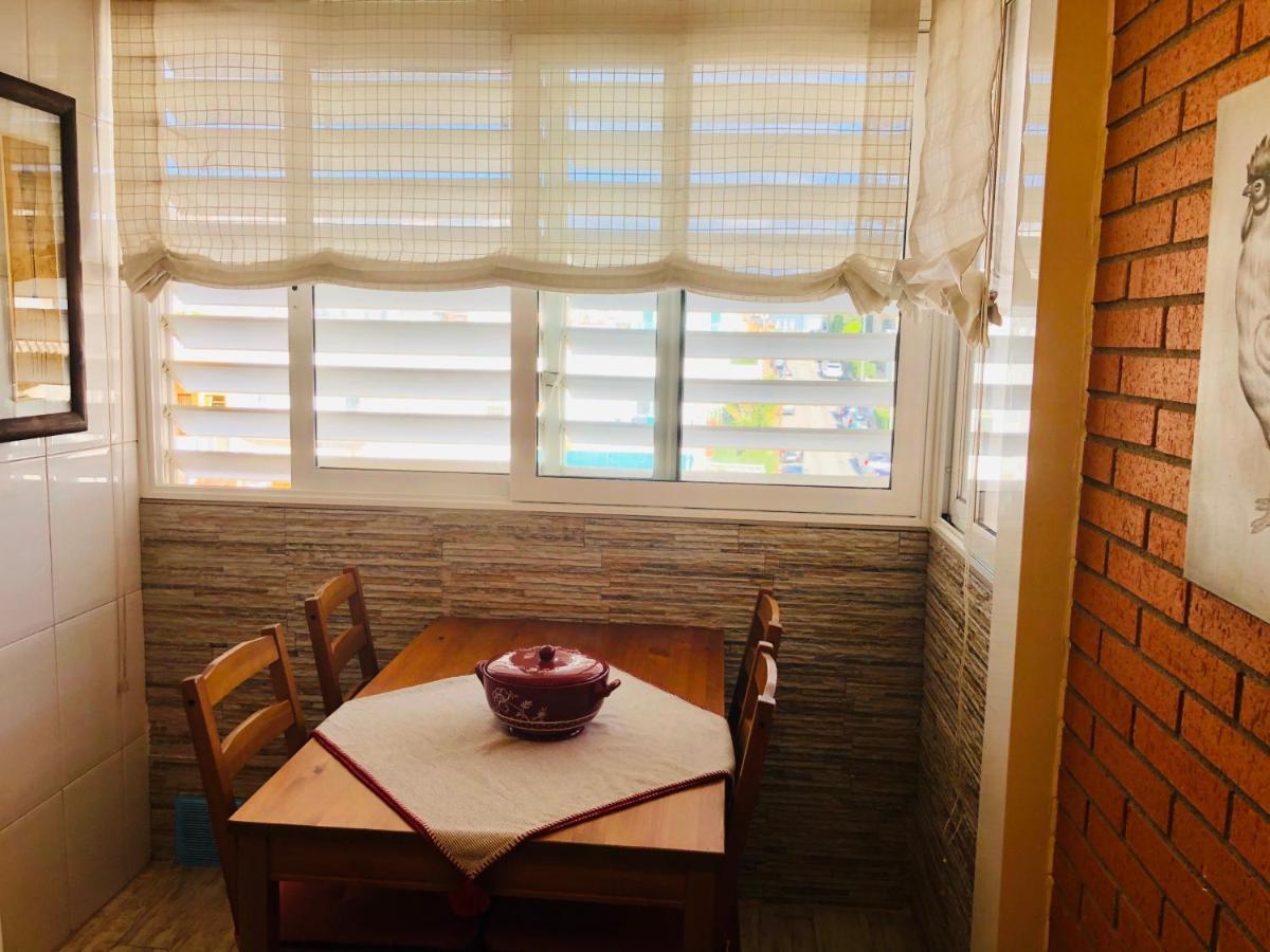 Apartamento Con Terraza Y Piscina En מלגרט דה מאר מראה חיצוני תמונה